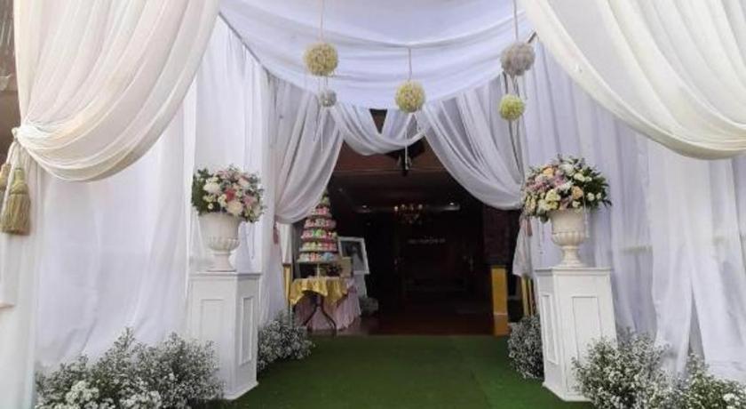 Le Parc Wangnang Hotel Фитсанулок Екстериор снимка