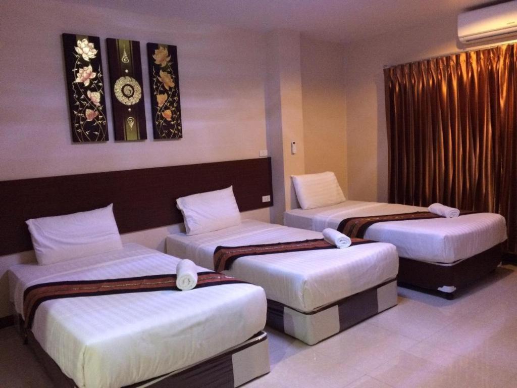 Le Parc Wangnang Hotel Фитсанулок Екстериор снимка