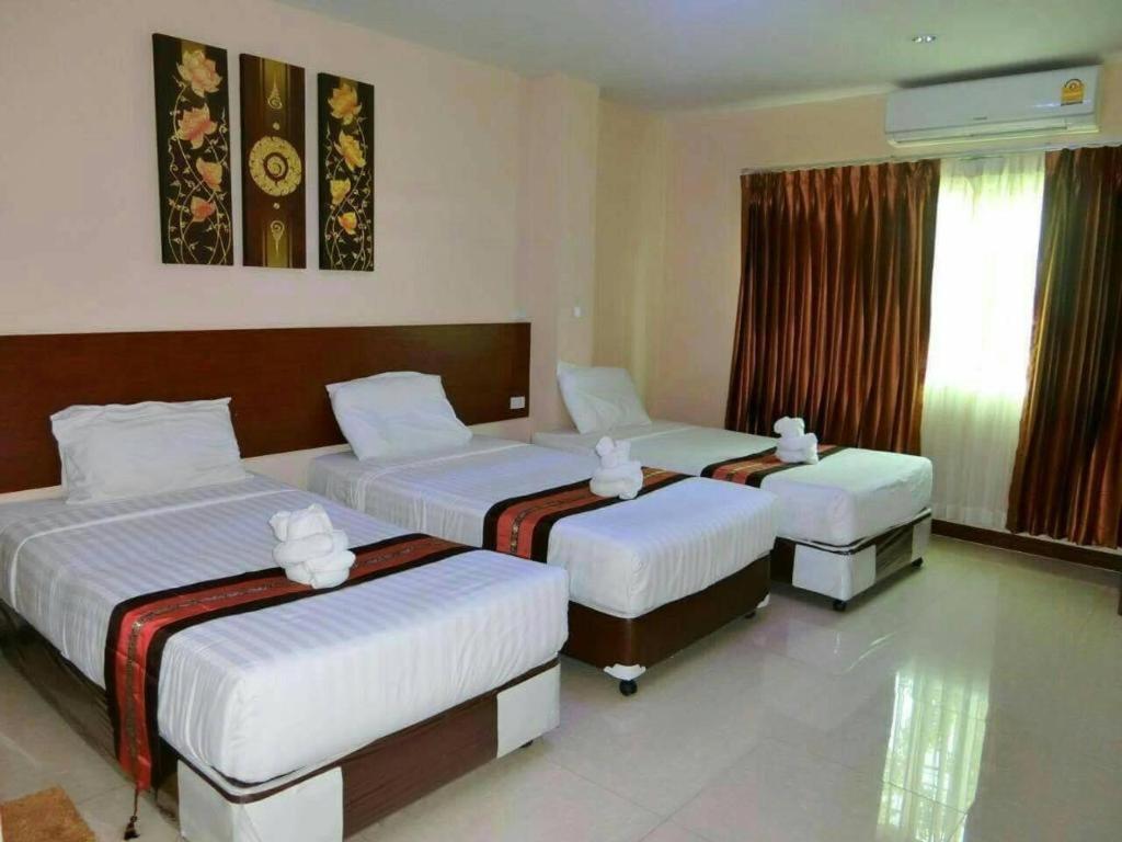 Le Parc Wangnang Hotel Фитсанулок Екстериор снимка